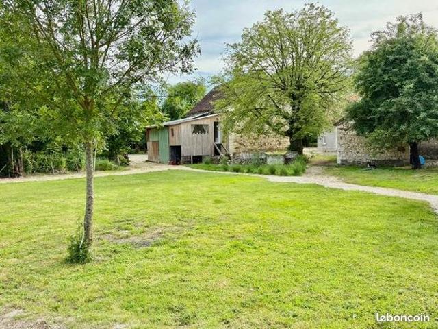 Maison 261 m² Maire