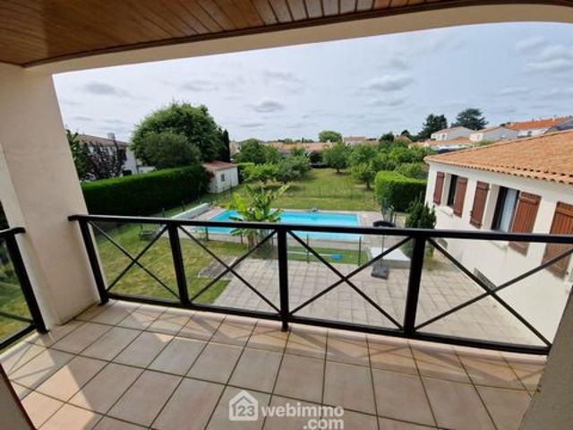 Maison 275 m2 la roche sur yon