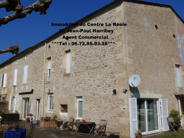 Maison 276 m2 sur un terrain clos 1139m2 avec piscine
