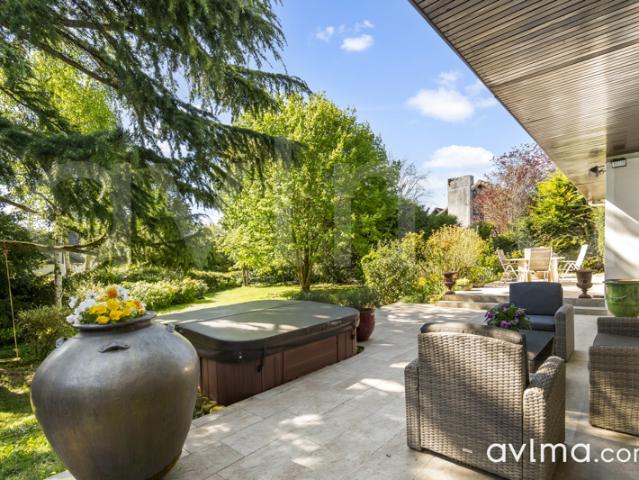 Maison 277 m2 10 pièces