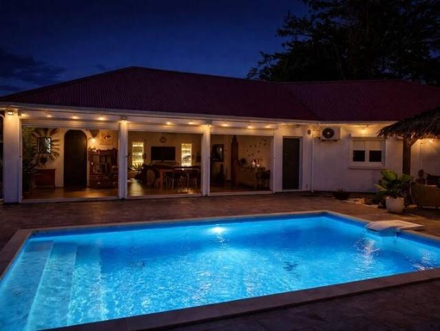 Maison 279 m2 Baie Mahault