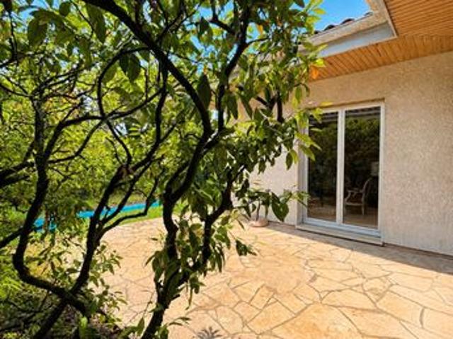 Maison 7 pièces 270 m²