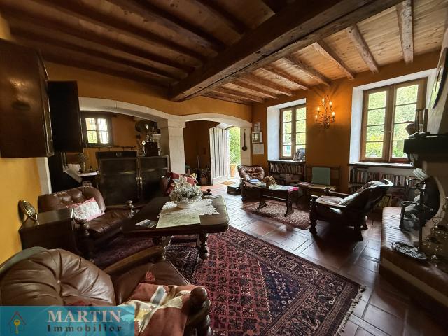 Maison 27 pièces 770 m²