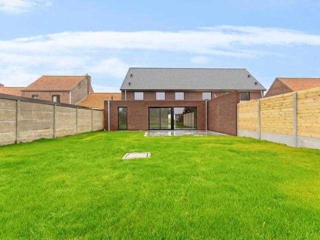 Maison 285 m² 4 Ch à vendre à Alveringem