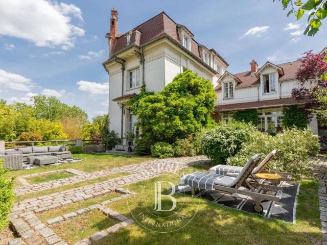 Maison 280 m2 Orgeval