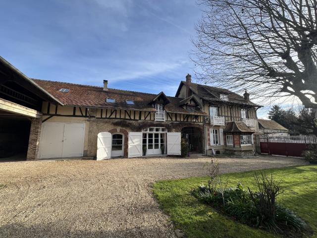Maison 282m2, 1620m2 de jardin CHAUMONT EN VEXIN