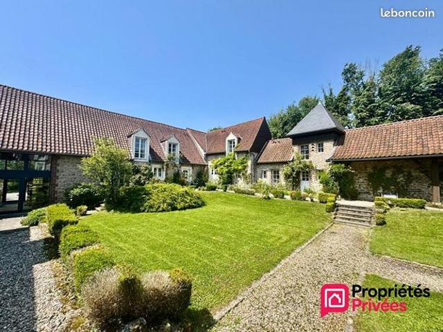 Maison 28 pièces 688 m²
