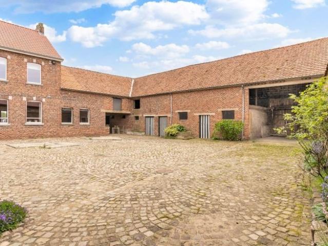 Maison 299 m² 5 Ch à vendre à Hoeselt