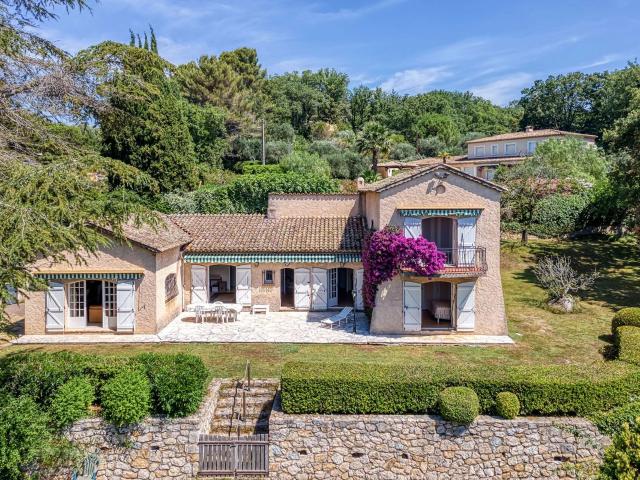 Maison 290 m²