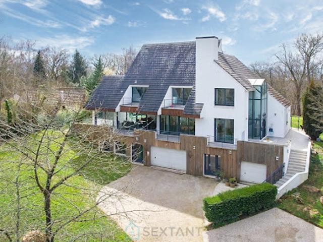 Maison avec jardin et terrasse