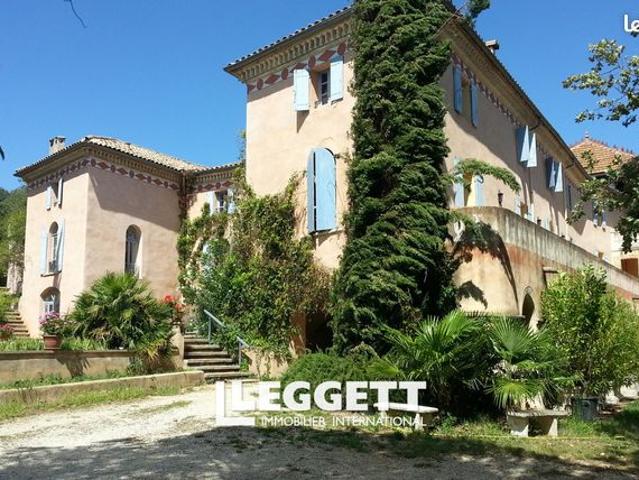 Maison 29 pièces 1 200 m²