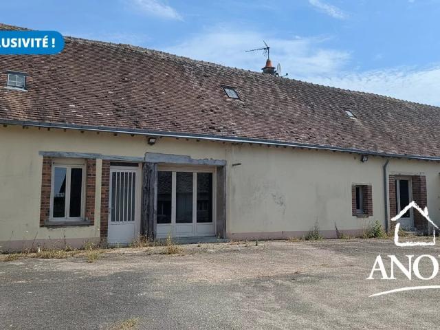 MAISON 2 CHAMBRES AVEC GARAGE ET DÉPENDANCES