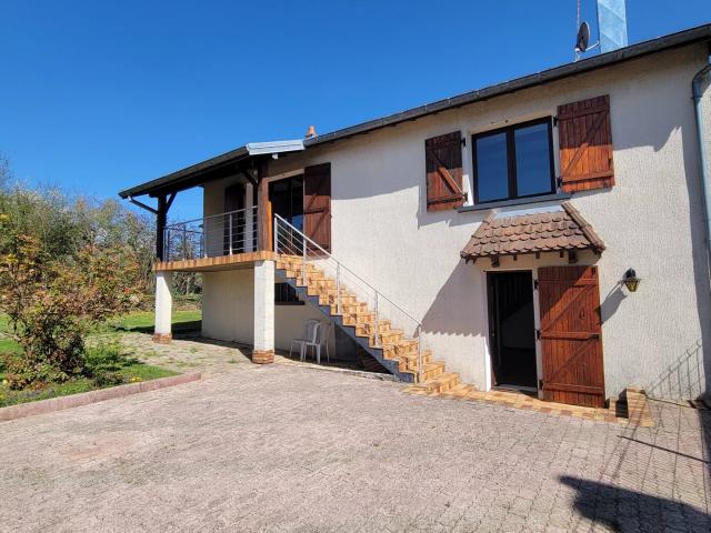 MAISON 2 CHAMBRES AVEC JARDIN À MONTENOIS