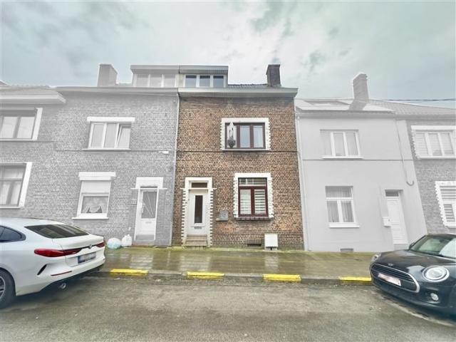 Maison 2 chambres rénovée avec grenier aménageable et jardin
