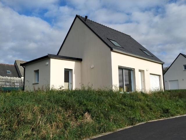 MAISON 2 CHAMBRES SUR BRIEC