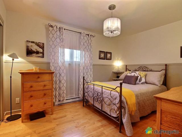 Maison 2 étages à vendre Charlesbourg 4 chambres 1 salle de bain #725039
