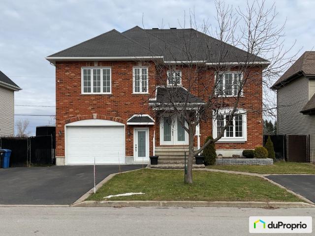 Maison 2 étages à vendre Repentigny. 6 chambres #1028