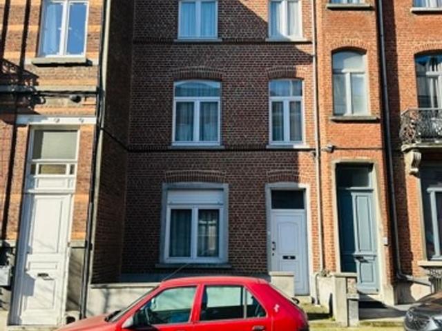 Maison 2 façades avec jardin à rénover