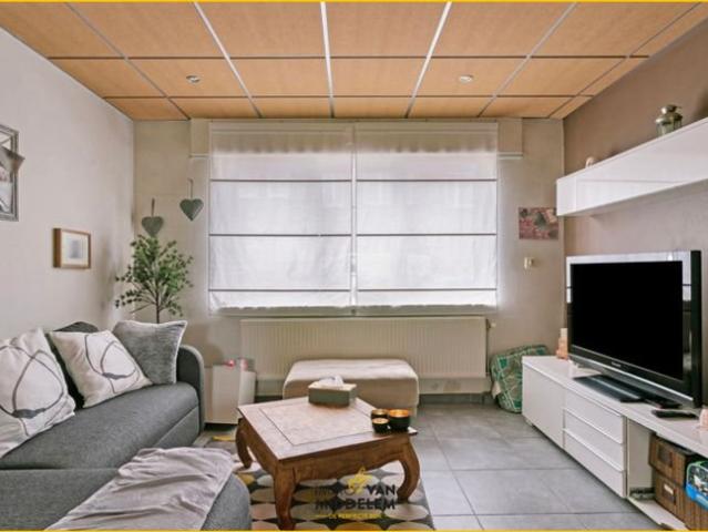 MAISON 2 FAçADES RÉNOVÉE AVEC 2 CHAMBRES ET JARDIN