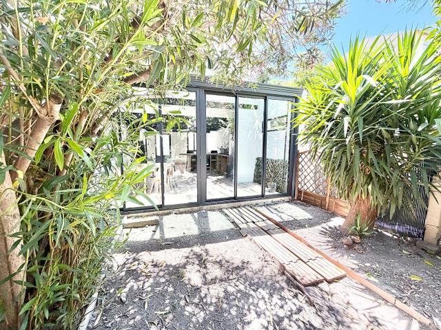 Maison 2 pièce s avec jardin et dependance 77.42 m2