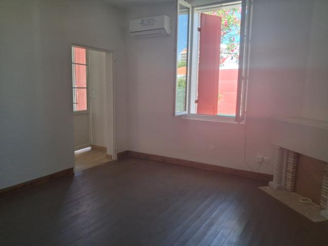 Maison 2 pièce s 1 chambre s 45 m²