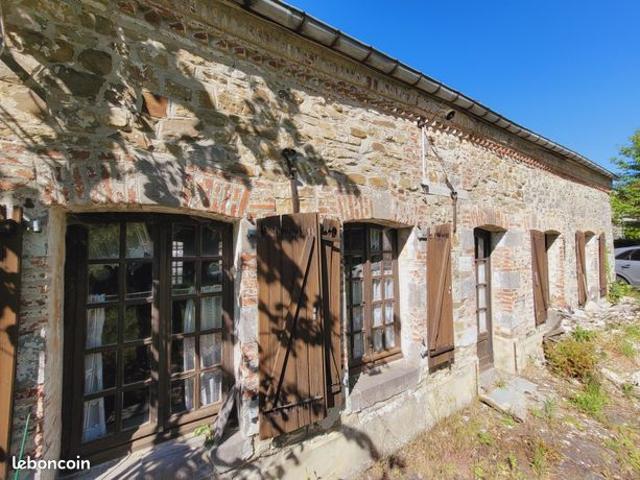 Maison 2 pièces 104 m²
