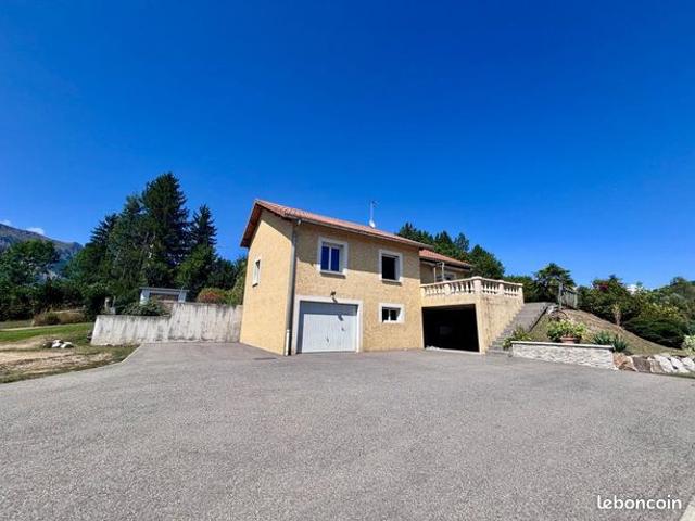 Maison 2 pièces 105 m²