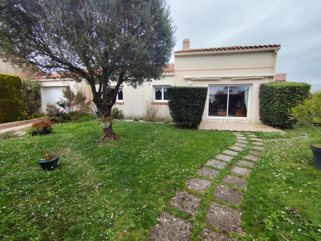 Maison 2 pièces 108 m²