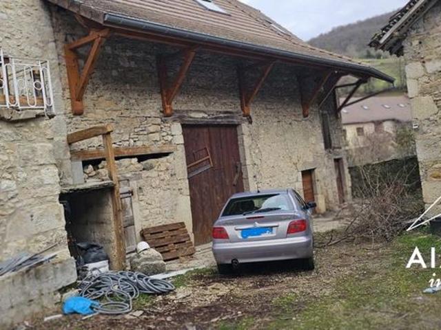 Grange 2 pièces 115 m²