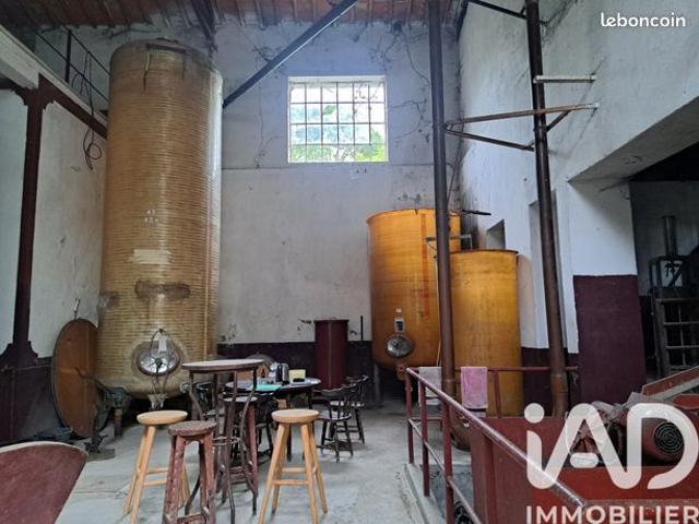 Maison 2 pièces 1200 m²