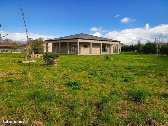 Maison 2 pièces 136 m²