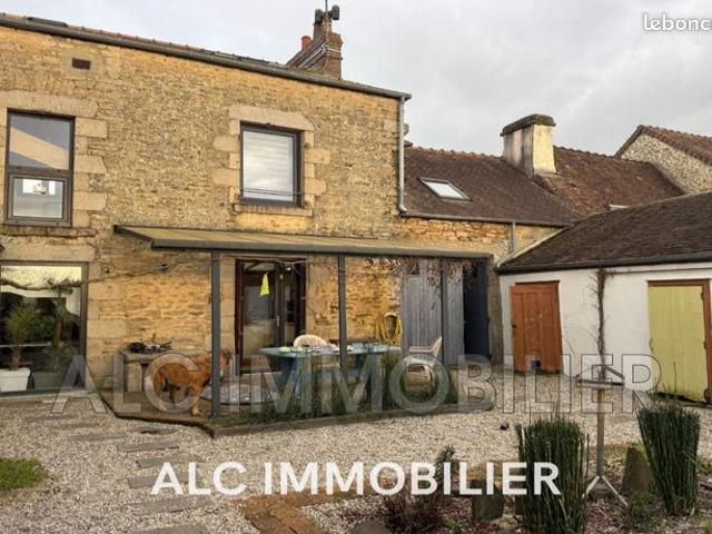 Maison 2 pièces 137 m²