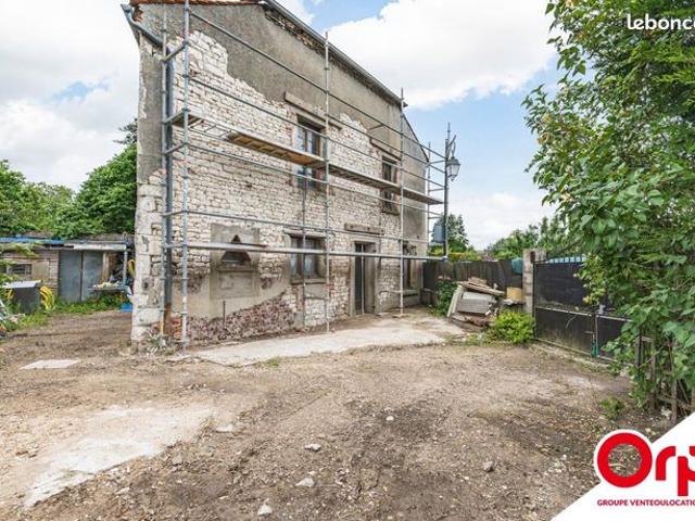 Maison 2 pièces 130 m²