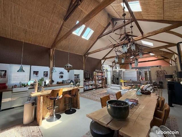 Maison 2 pièces 140 m²
