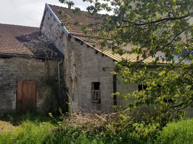Maison 2 pièces 150 m²