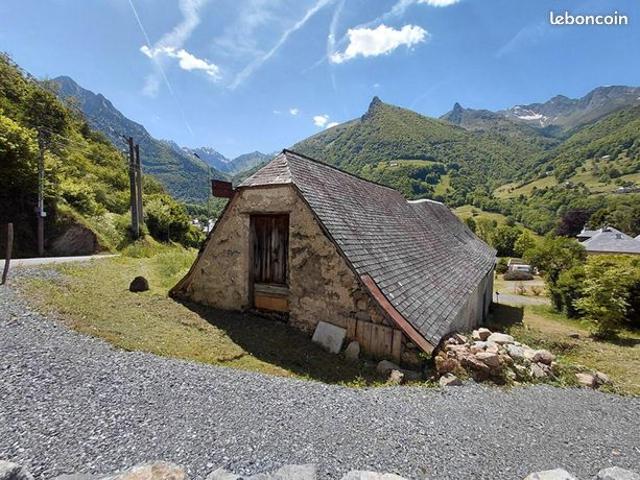 Maison 2 pièces 104 m²