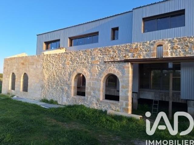 Maison 2 pièces 153 m²