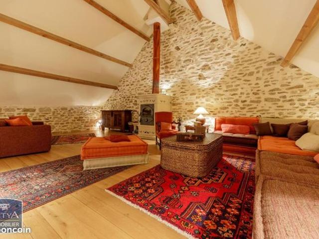 Maison 2 pièces 165 m²
