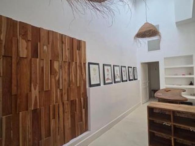 Maison 2 pièces 162 m²