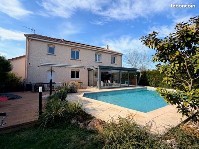 Maison 2 pièces 180 m²