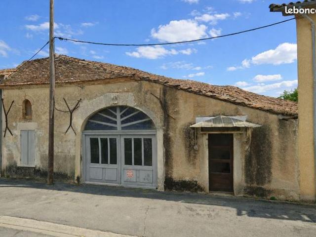 Maison 2 pièces 215 m²