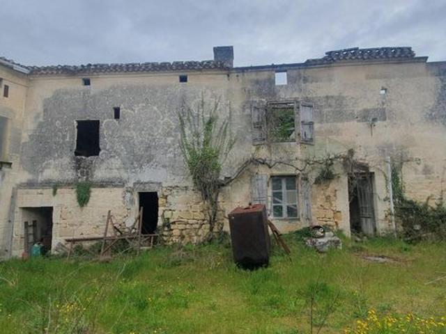 Maison 2 pièces 224 m²