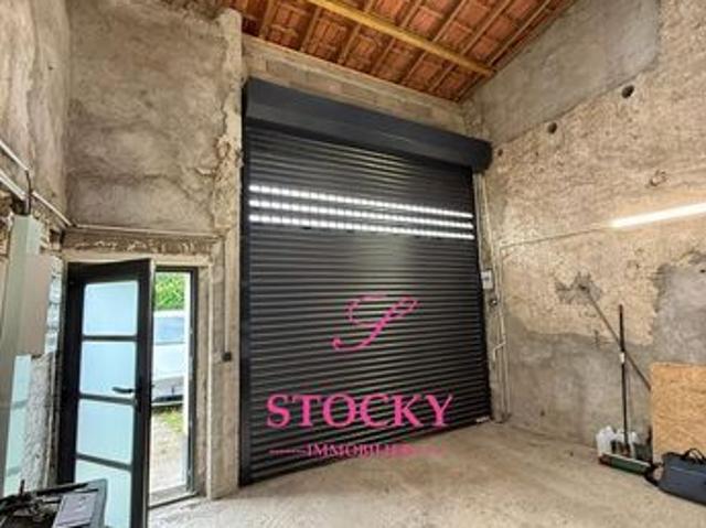 Maison 2 pièces 228 m²