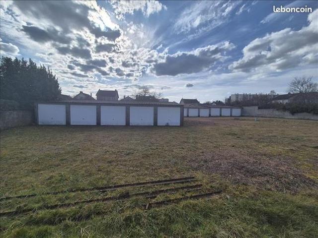 Maison 2 pièces 246 m²