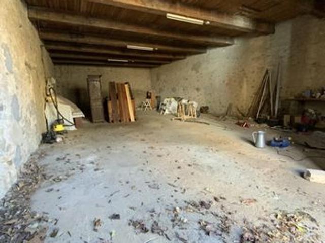 Maison 2 pièces 250 m²