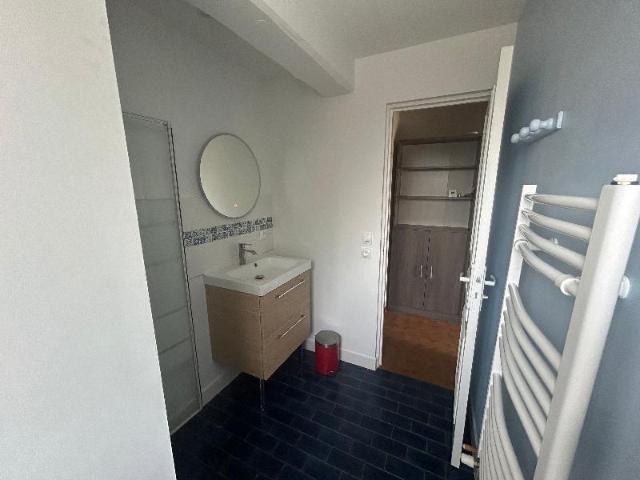 Maison 2 pièces, 27 m² à louer à Bègles 33130
