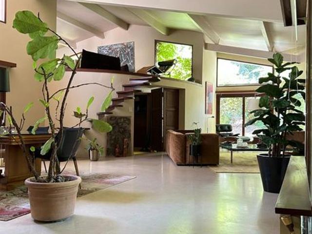 Maison 5 pièces 280 m²