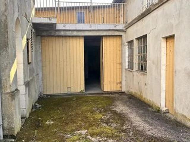 Maison 2 pièces 280 m²