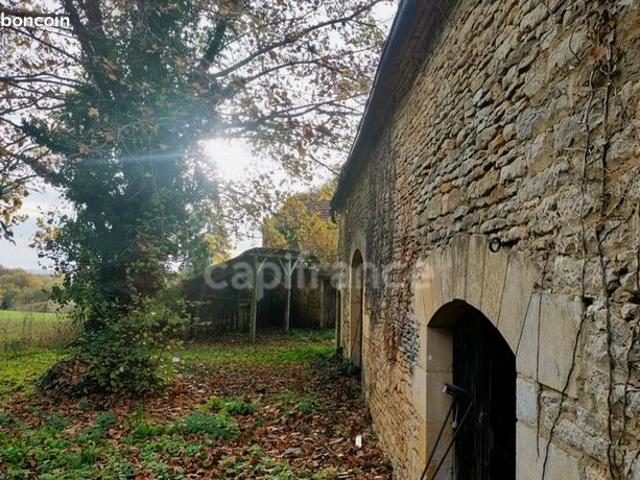 Maison 2 pièces 300 m²