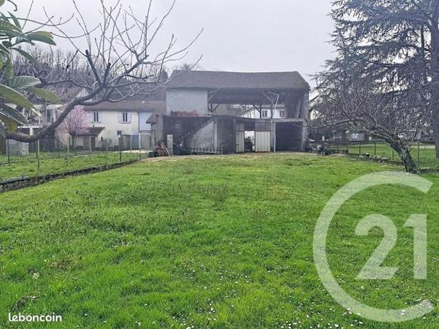 Maison 2 pièces 300 m²